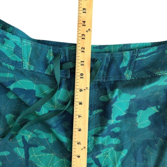 Under Armour Storm 1 Board Shorts Mens Size 36 Drawstring closure Loose Surfing - Picture 12 of 16